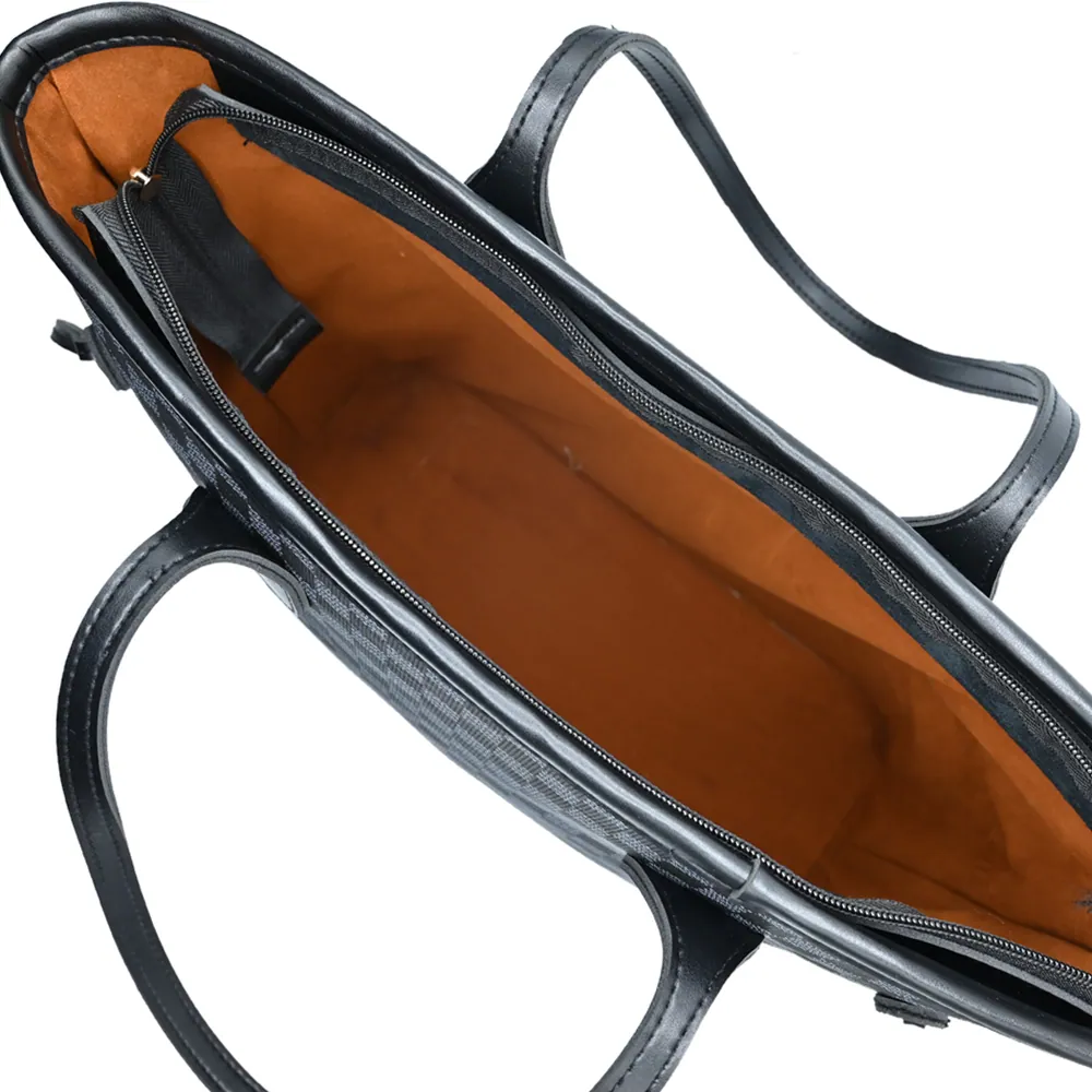 Amlam - Hand Bag - Black, view 5
