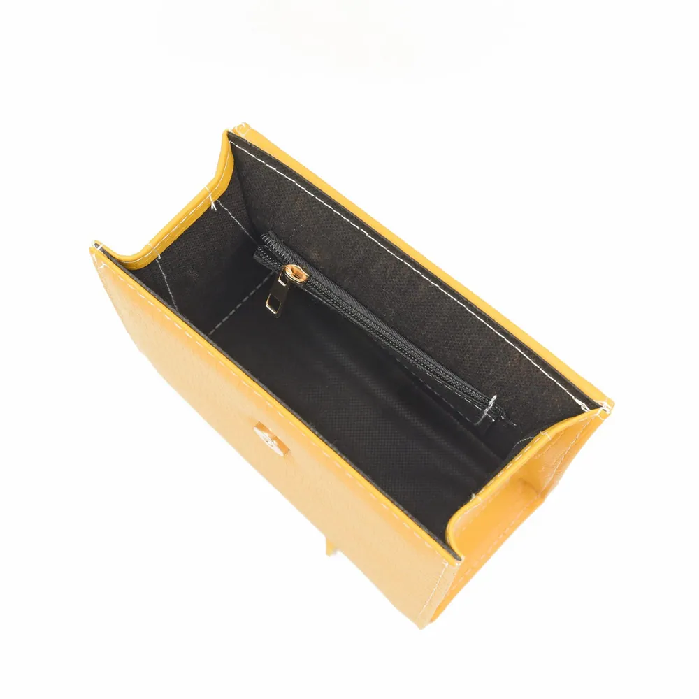 Clasique Handbag - Yellow, view 6